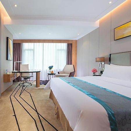 Vienna International Hotel Foshan The World Of Flowers Šun-te Exteriér fotografie