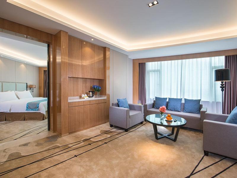 Vienna International Hotel Foshan The World Of Flowers Šun-te Exteriér fotografie